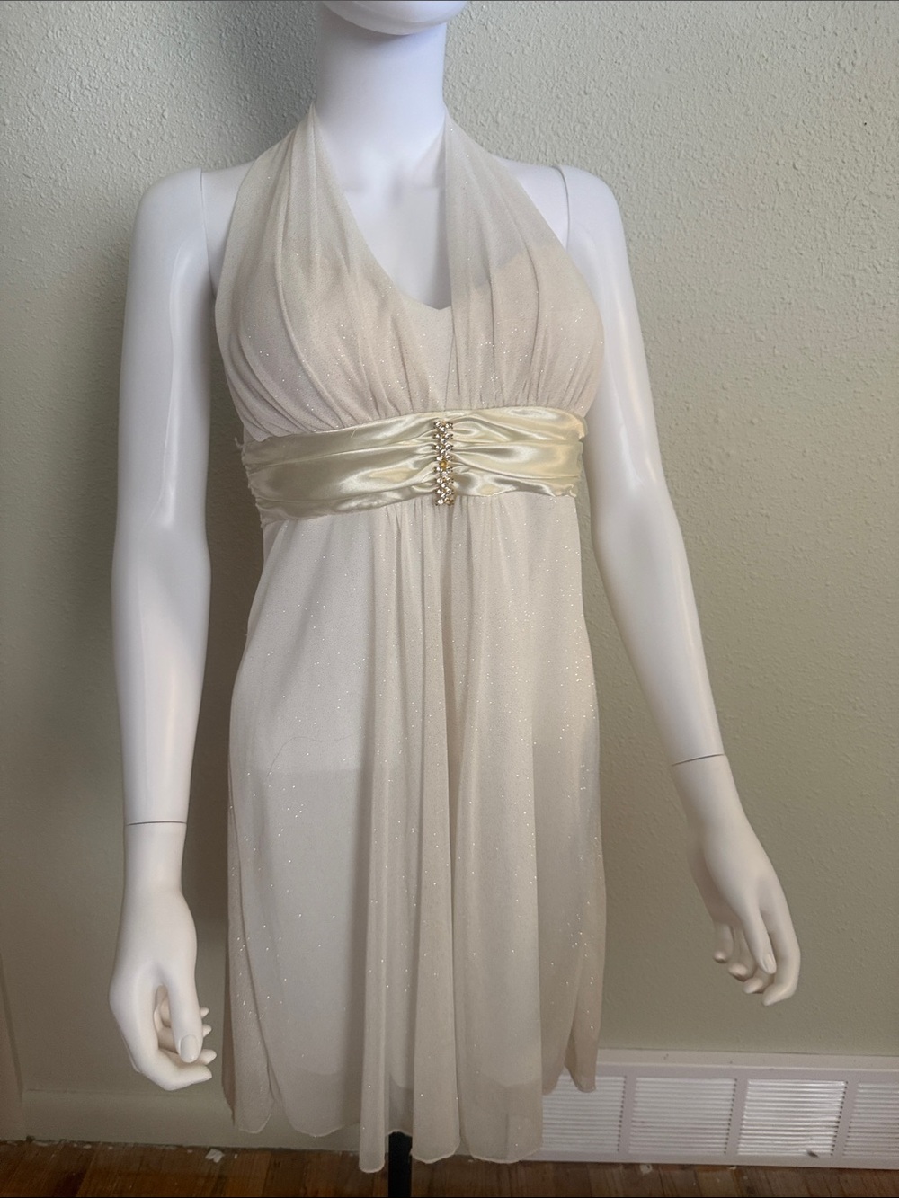 Elegant Backless Halter Dress in Ivory with Satin Waist